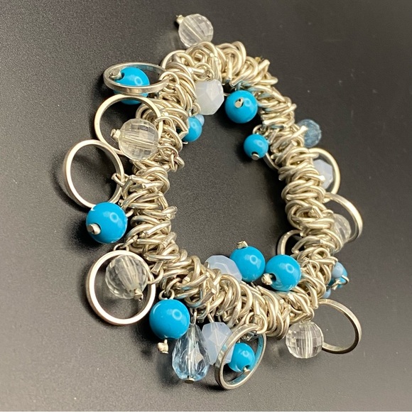 Stretchy Bracelet Silvertone Circles Rings Blue Beads 2 inch Unstretched - Picture 2 of 5